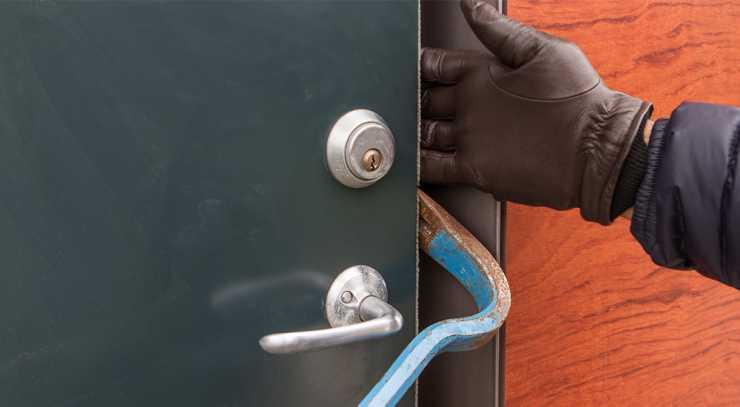 Kofot han doch dörr inbrott i villa