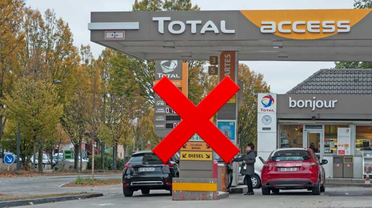 bensinstation, Frankrike, överkryssad